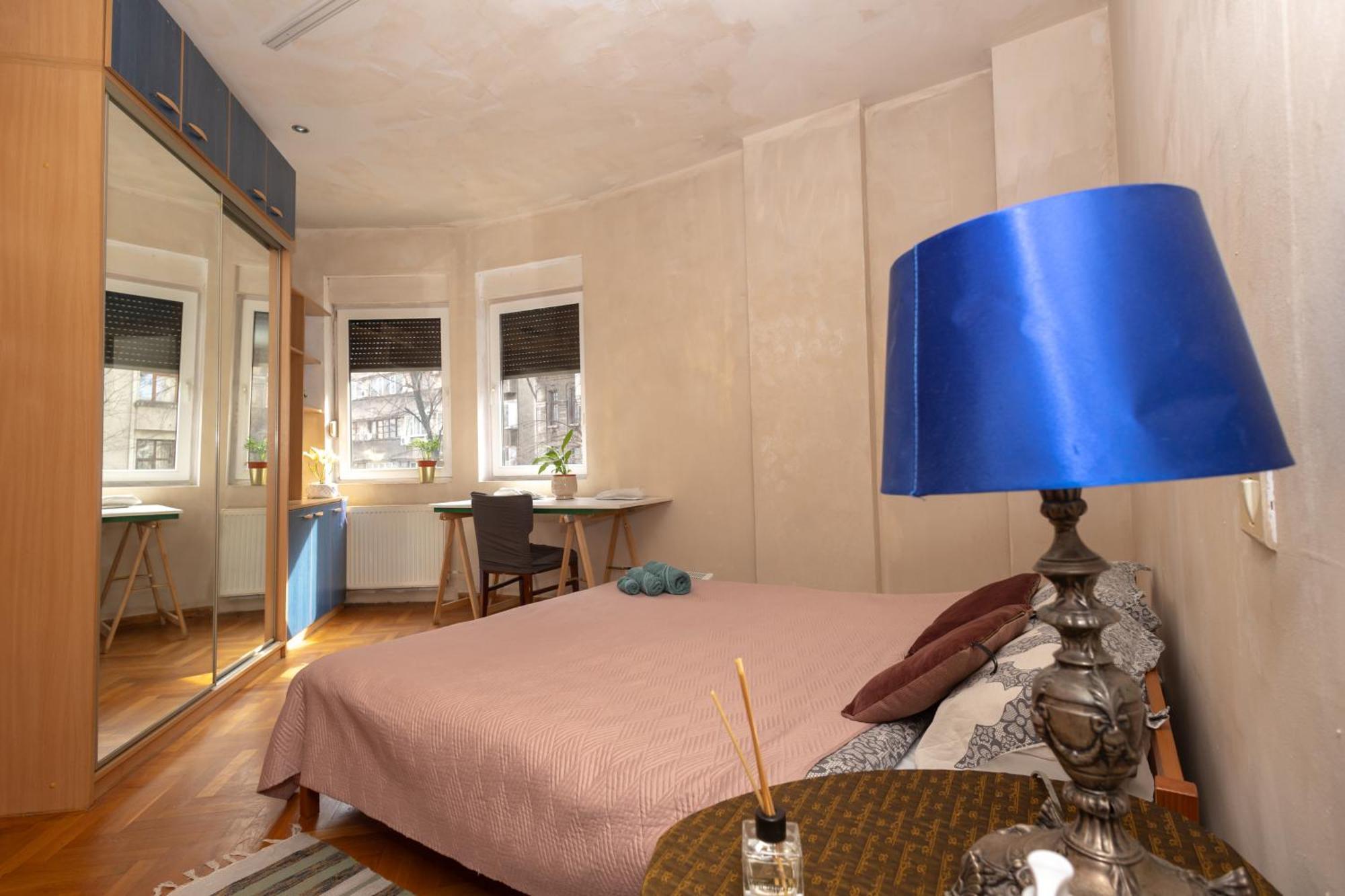 Shared Retro Vintage Luxury Apartment 부쿠레슈티 외부 사진
